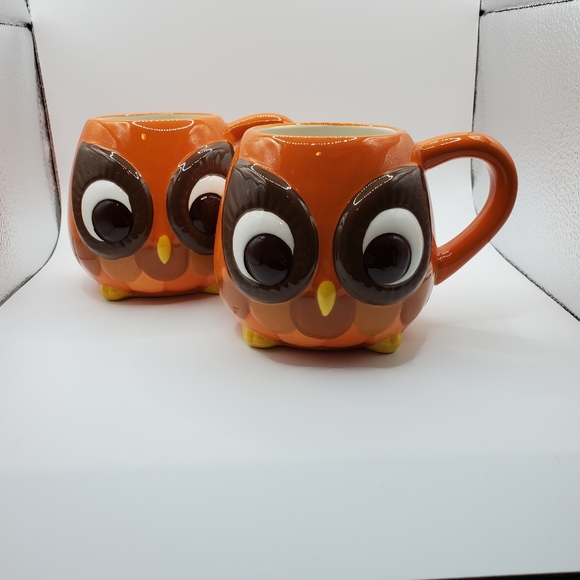 Two Mesa Home Products Big Eyed Owl Coffee Mugs Orange Brown Ceramic Left Handed - Picture 8 of 10